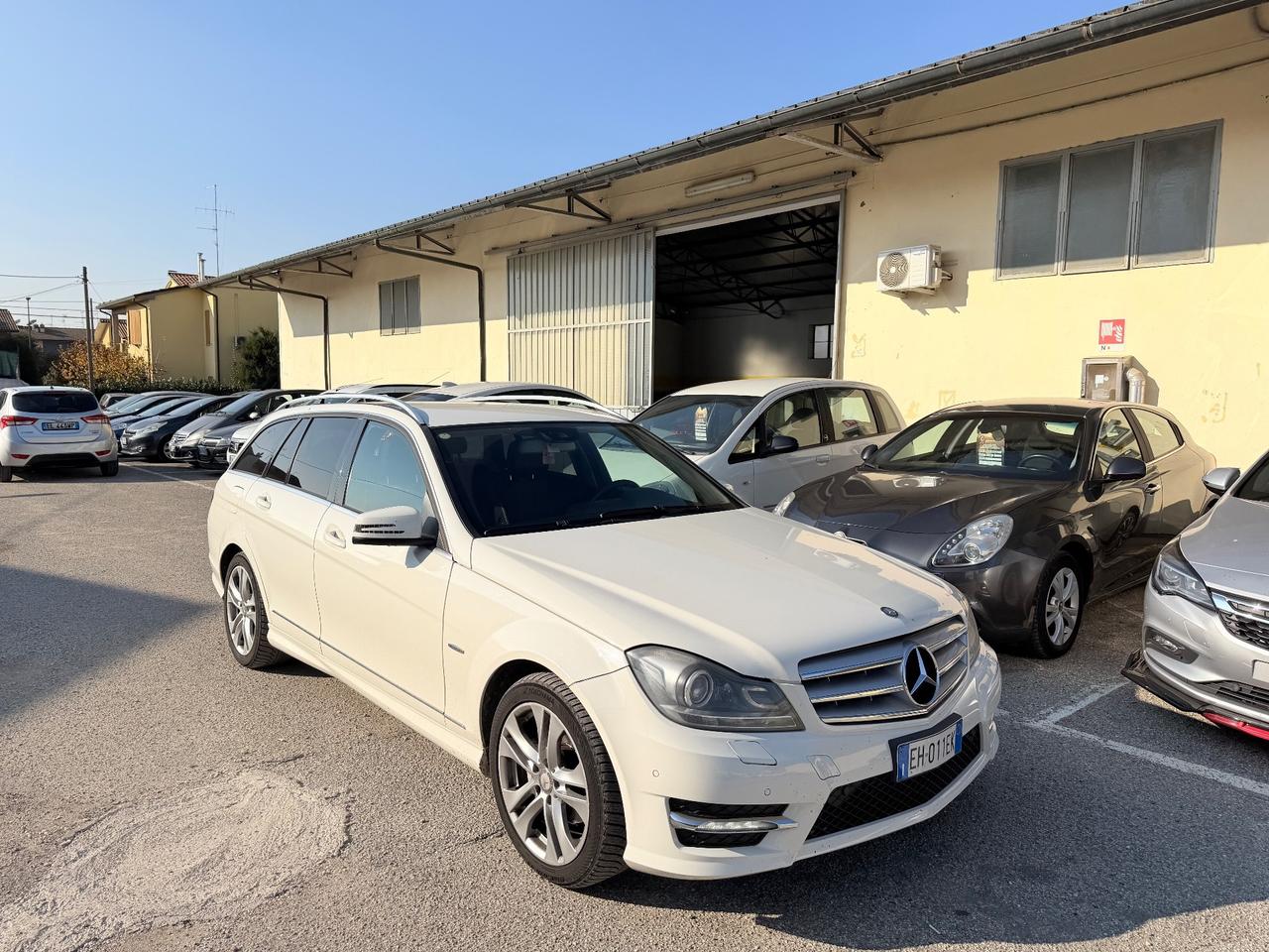 Mercedes-benz C 220CDI 170cv Amg PER export