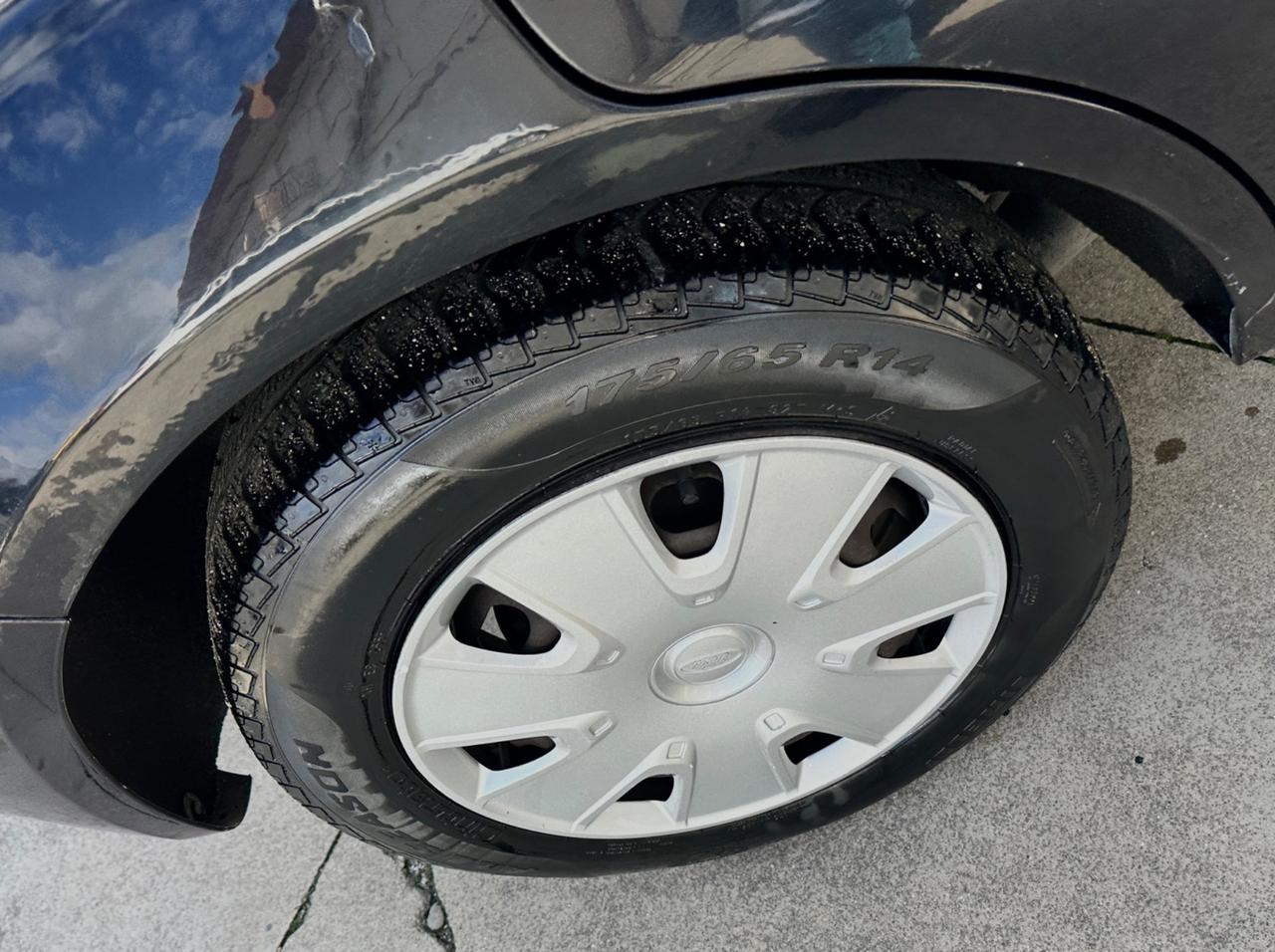 Ford Fiesta 1.4 TDCi 68cv 5p. Ghia NEOPATENTATI