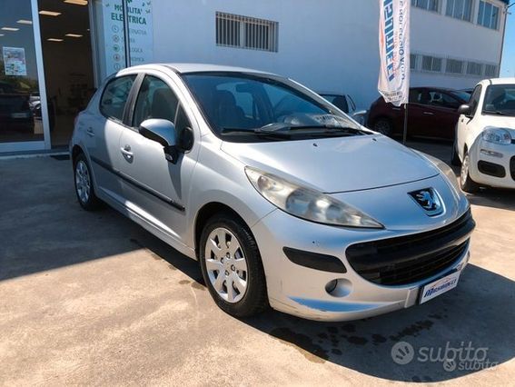 Peugeot 207 1.4 Hdi 70cv 5p. One Line