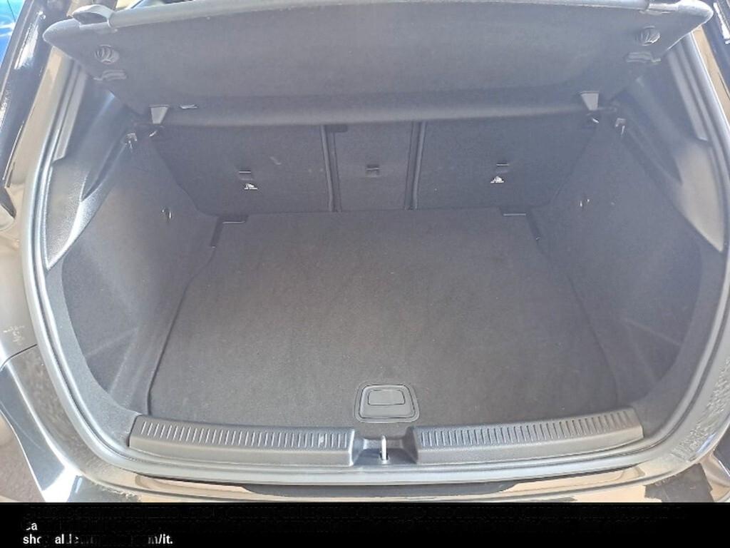 MERCEDES-BENZ A 180D NEW 115CV AUTOMATIC BUSINESS EXTRA ( FARI LED - CRUISE - PELLE - NAVI PREMIUM - MIRROR - PARK ASSIST - TELECAMERA POST. - CERCHI 17 )