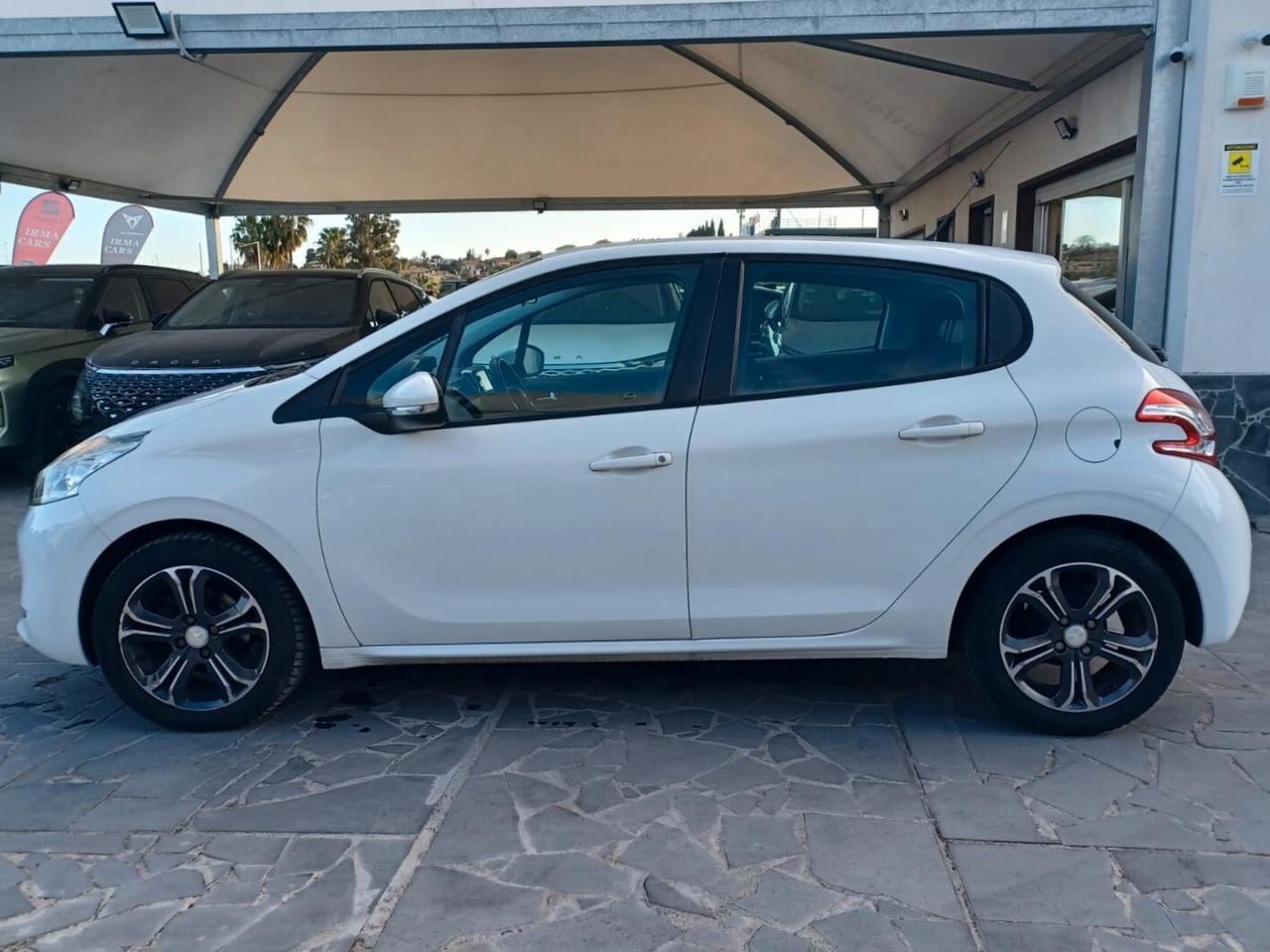 Peugeot 208 PureTech 82 5 porte Allure