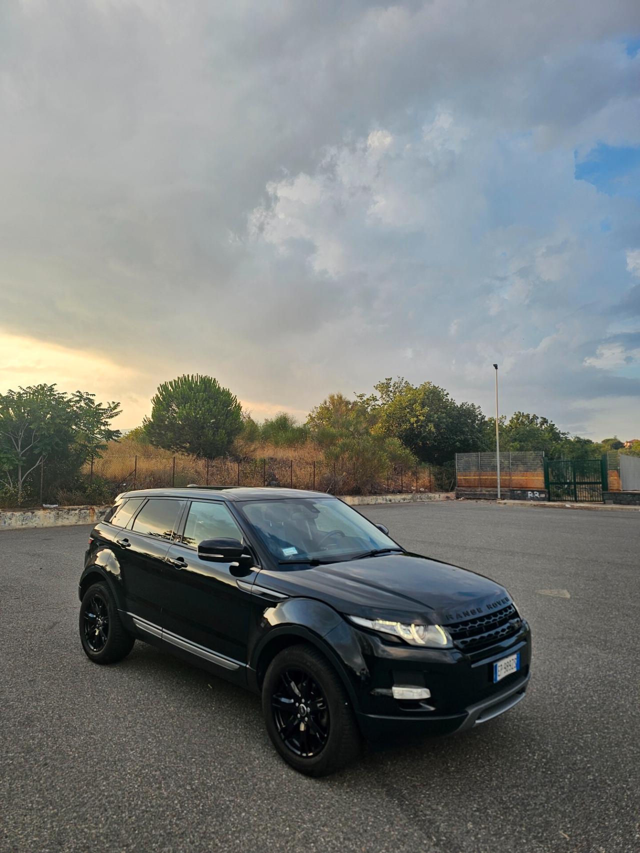 Land Rover Range Evoque 2.2 TD4 5p. Prestige