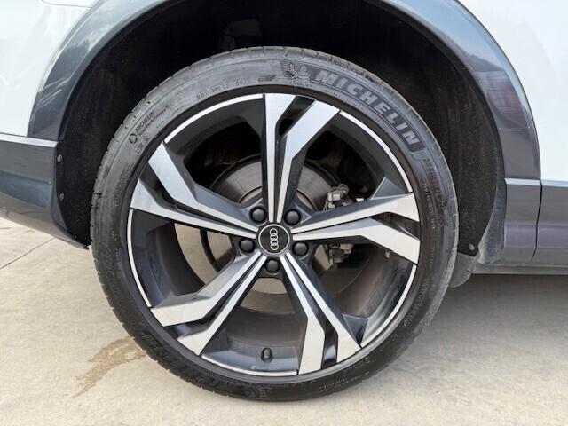 Audi Q3 35 TDI quattro S tronic S line edition