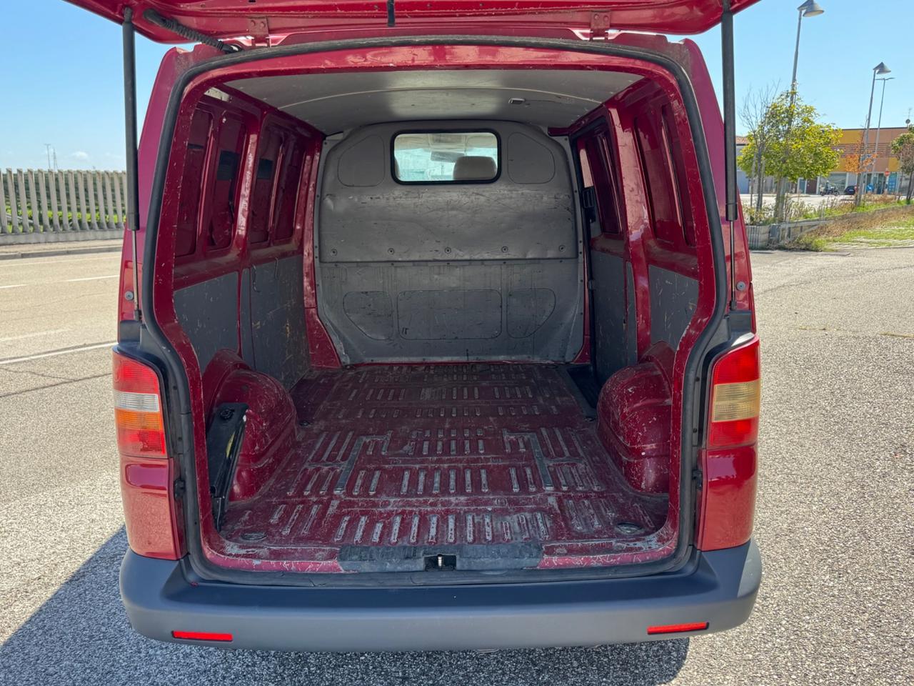 Volkswagen T5 Transporter 1.9 TDI 105cv L1H1