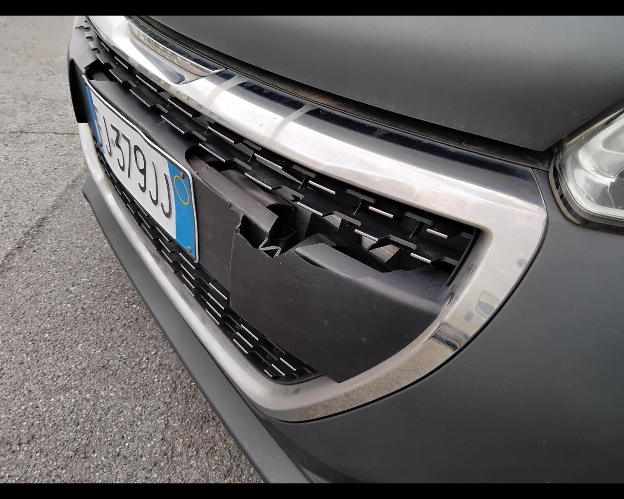 PEUGEOT 208 I 2015 - 208 5p 1.2 puretech Access 82cv