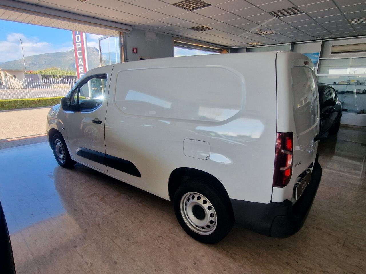 Opel Combo 1.5 diesel L2 3Posti