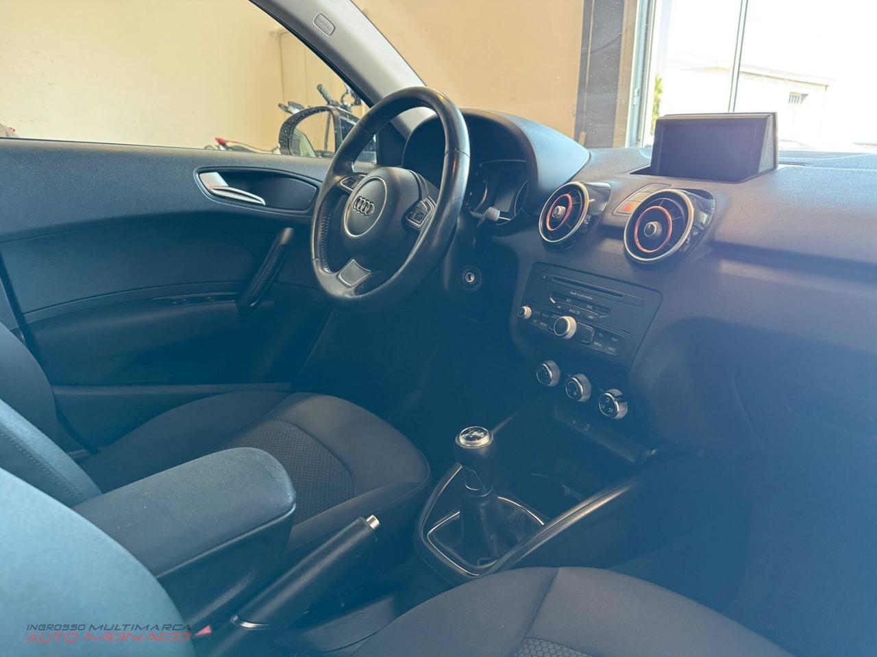 Audi A1 1.6 TDI 90cv S-line 2013