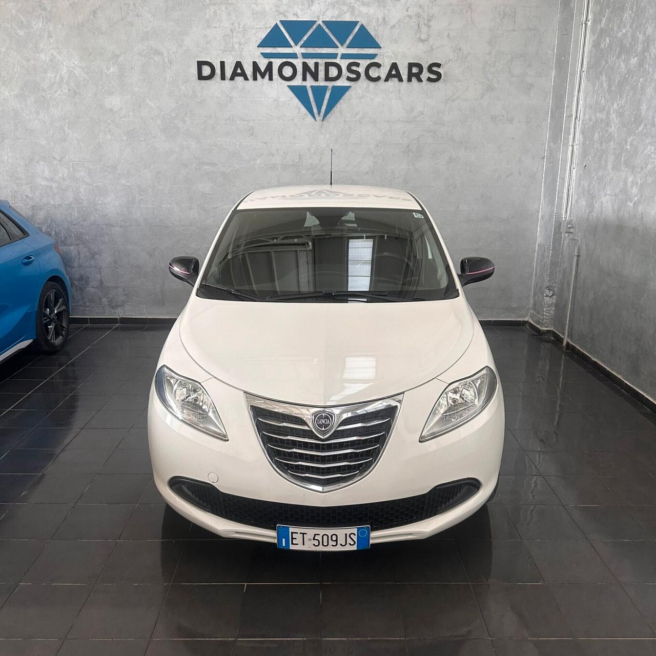 Lancia Ypsilon 1.2 69 CV 5 porte S&S Gold