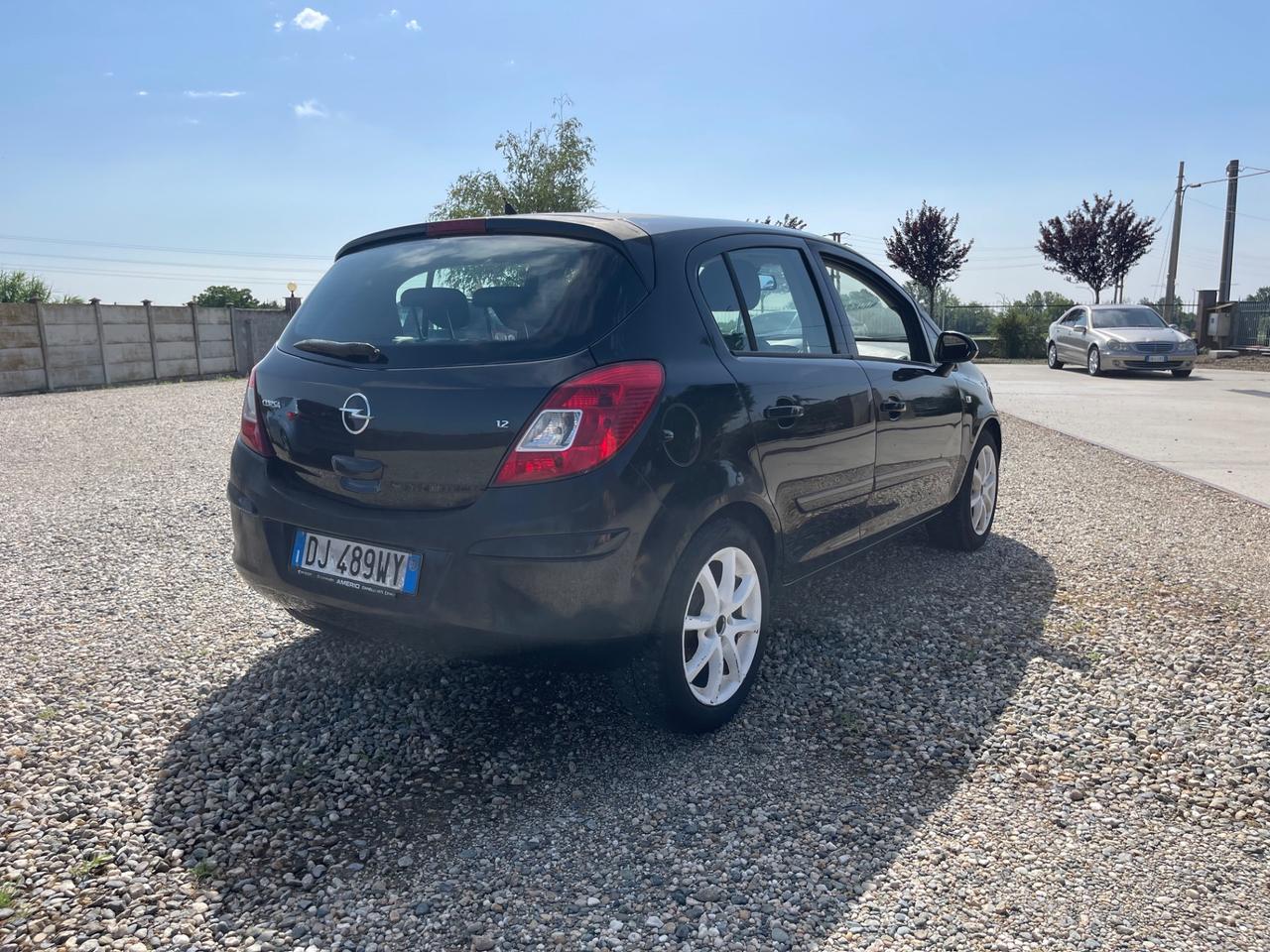 Opel Corsa 1.2 5 porte Easytronic Club