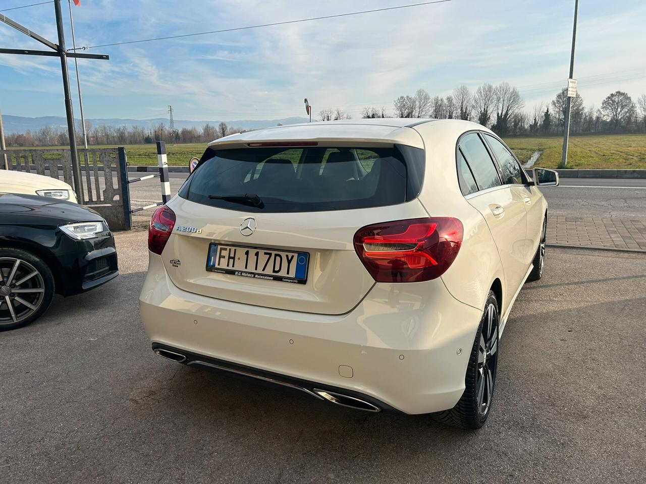 MERCEDES-BENZ A200d 136CV Sport Auto my16