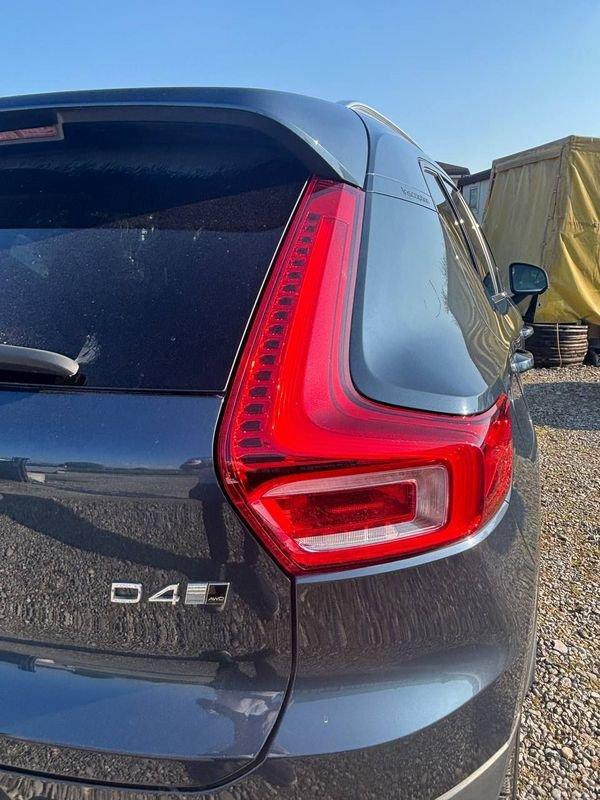 Volvo XC40 D4 IVA DED. * GANCIO TRAINO*