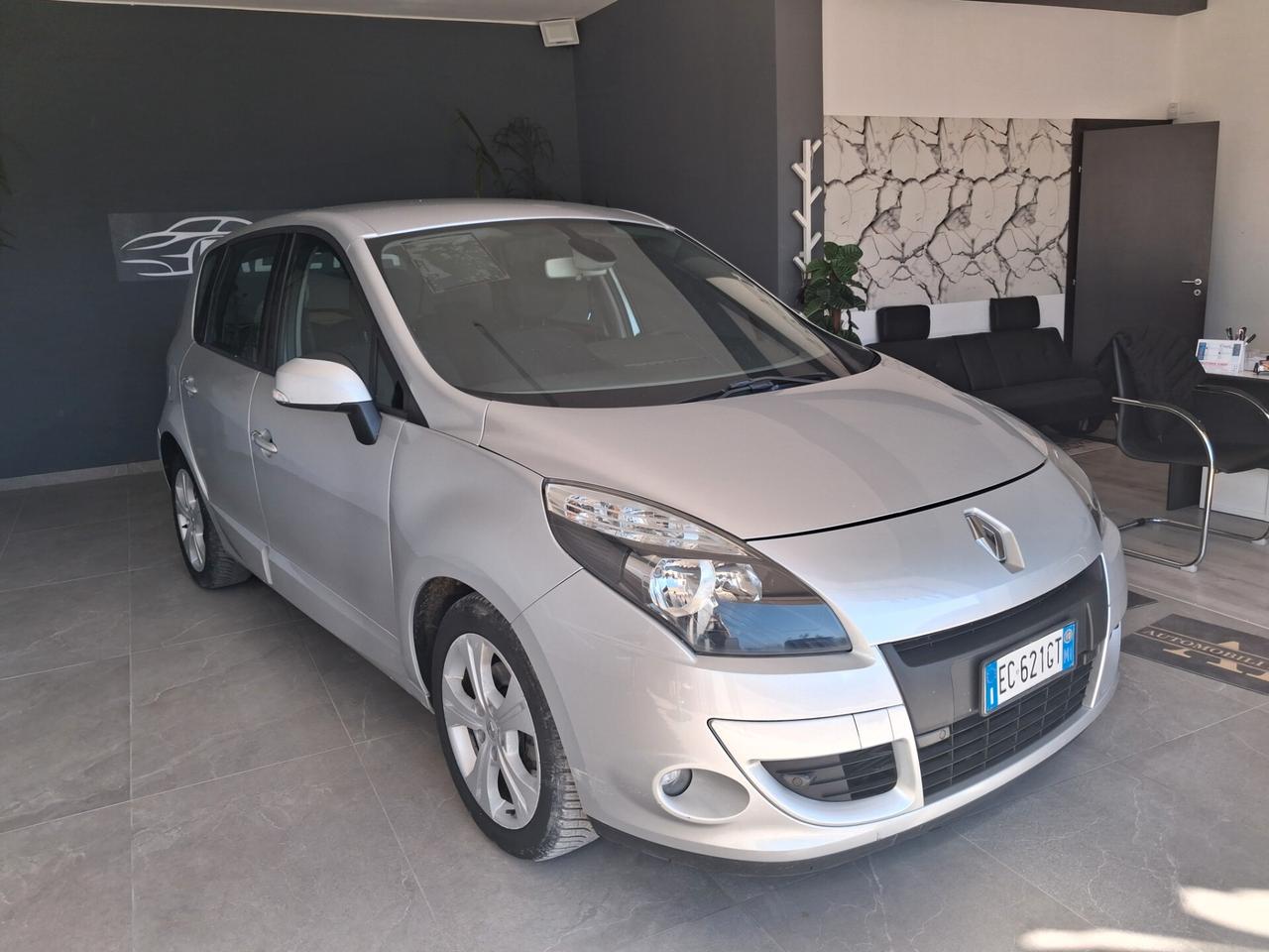 Renault Scenic Scénic X-Mod 1.5 dCi 110CV Dynamique