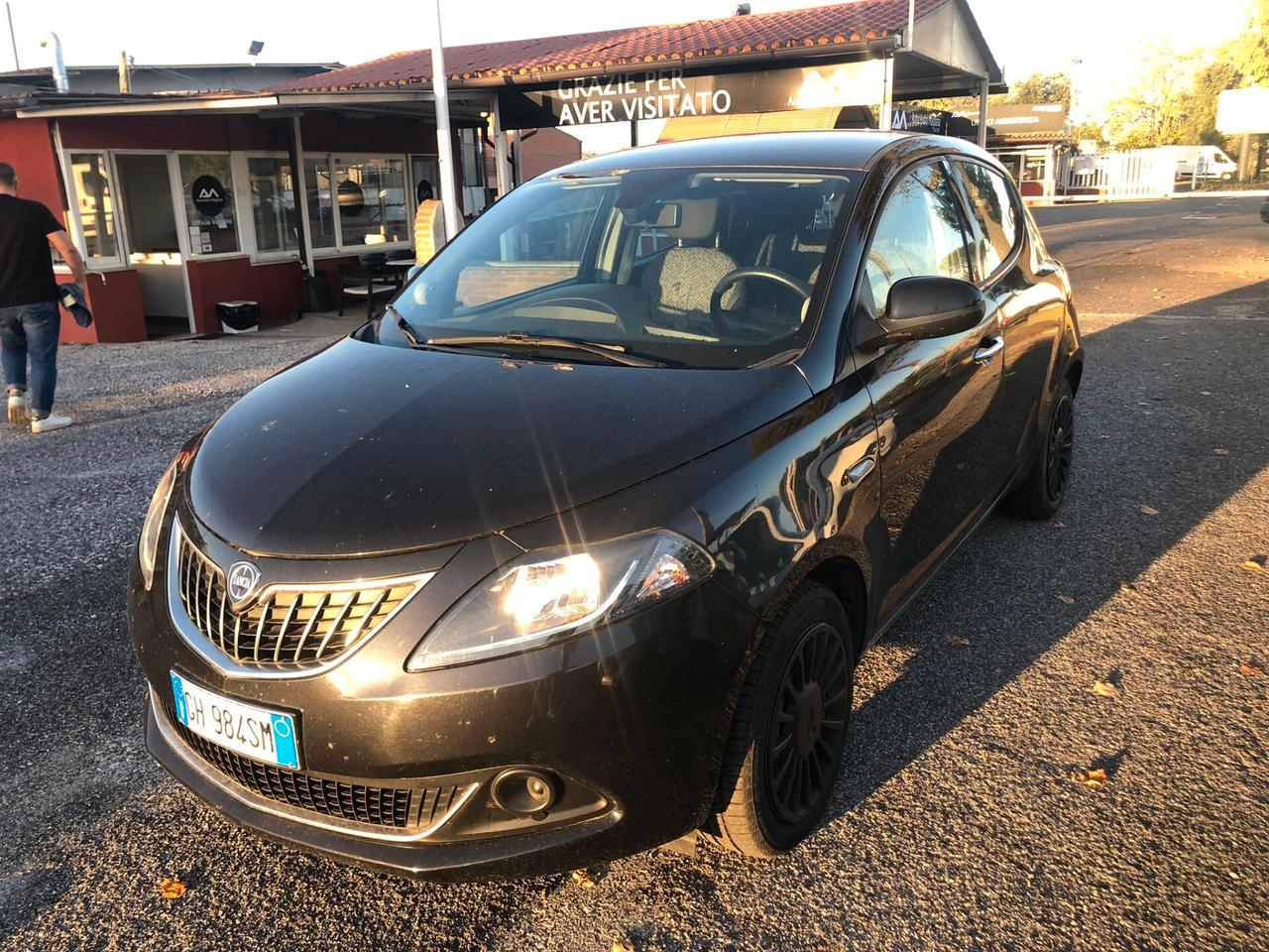 Lancia Ypsilon 1.0 FireFly 5 porte S&S Hybrid PROMO FINANZIAMENTO