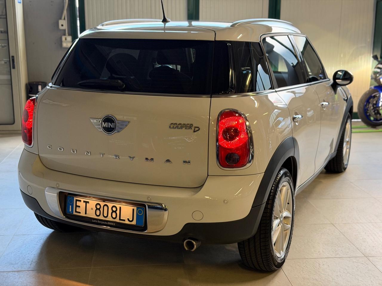 Mini COUNTRYMAN KMCERT GARANZ UNICOPR AUTOMAT