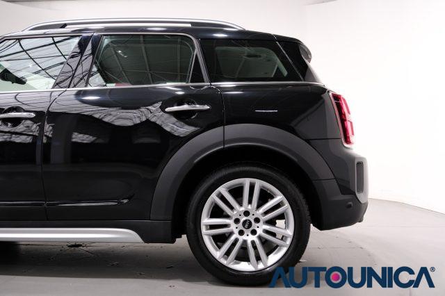 MINI Countryman 1.5 COOPER ESSENTIAL AUTOMATICA