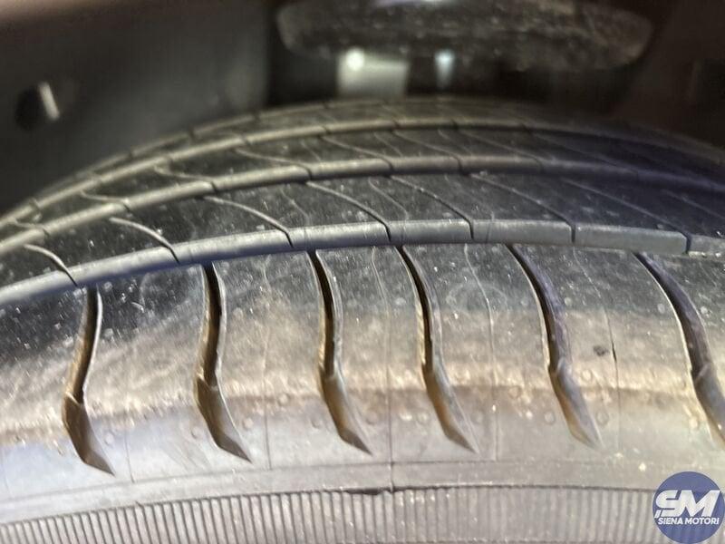 Peugeot 408 408 Hybrid 136 e-DCS6 GT