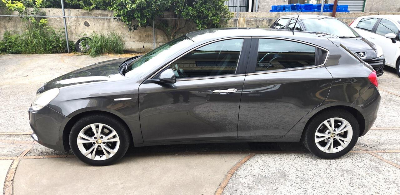 Alfa Giulietta 1.6 JTDm-2 TAGLIANDATA GARANZIA 12M