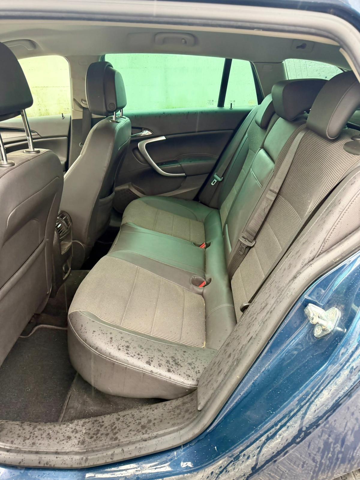 OPEL INSIGNIA SPORTS TOURER 2.0 CDTI