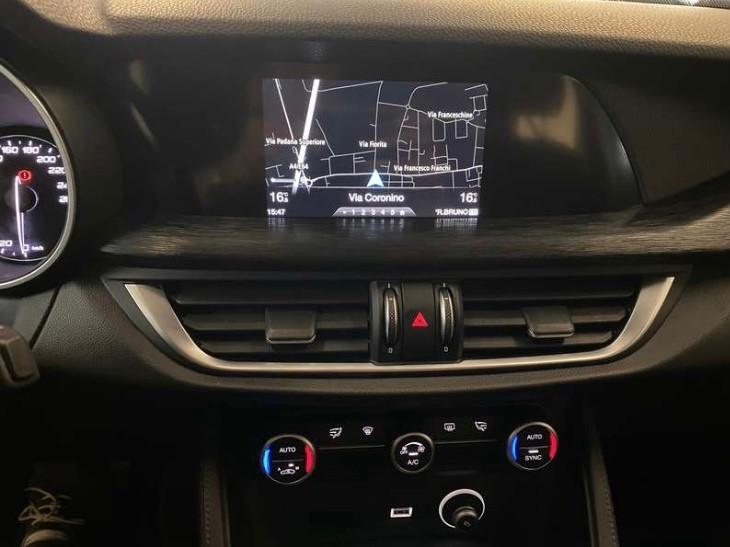 Alfa Romeo Stelvio 2.2 t 190cv Blu Montecarlo