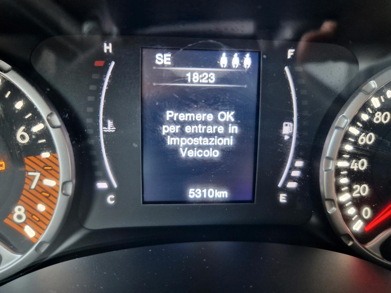 Jeep Renegade 1.0 120CV "SOLO 5.300 km" Carplay, Sensori post., Cruise