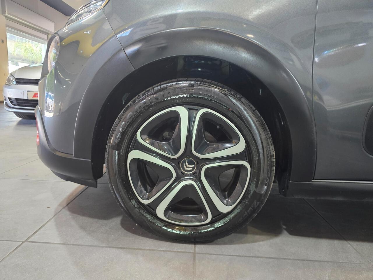 Citroen C3 PureTech 82 GPL Shine