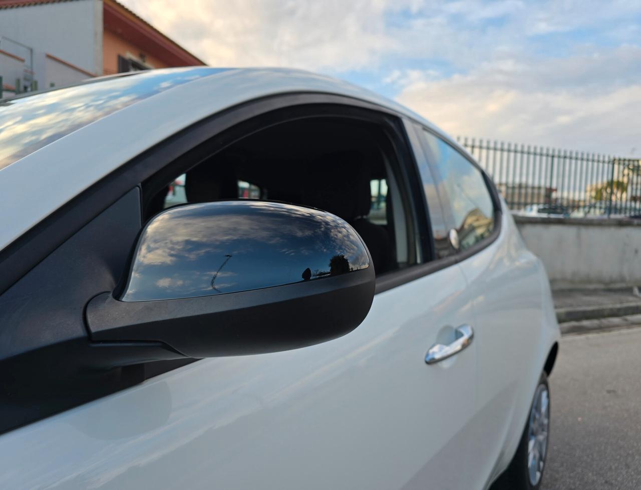 LANCIA YPSILON ECOCHIC 2014 PERFETTA DI TUTTO