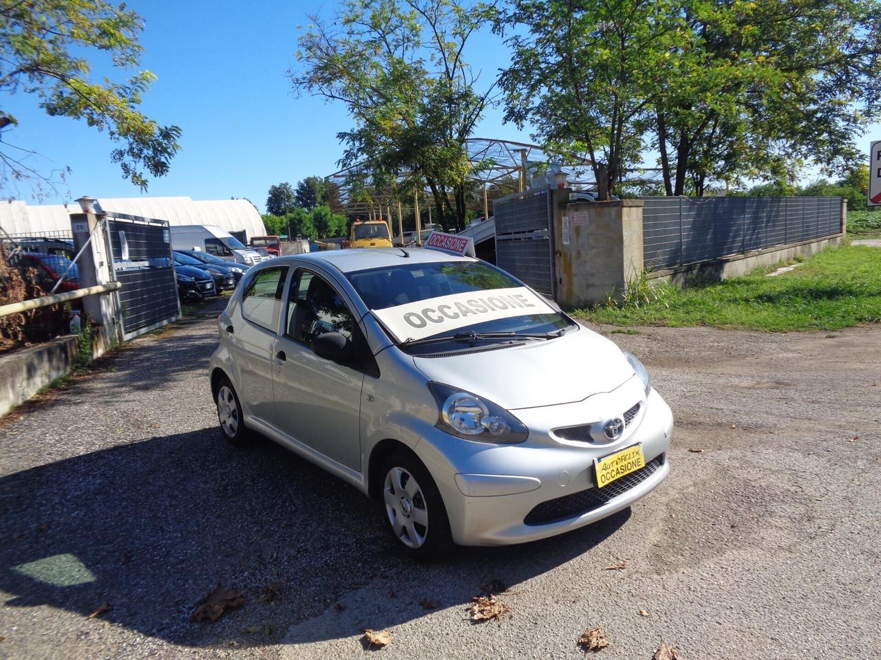 Toyota Aygo X 1.0 5 porte ok neop da vetrina