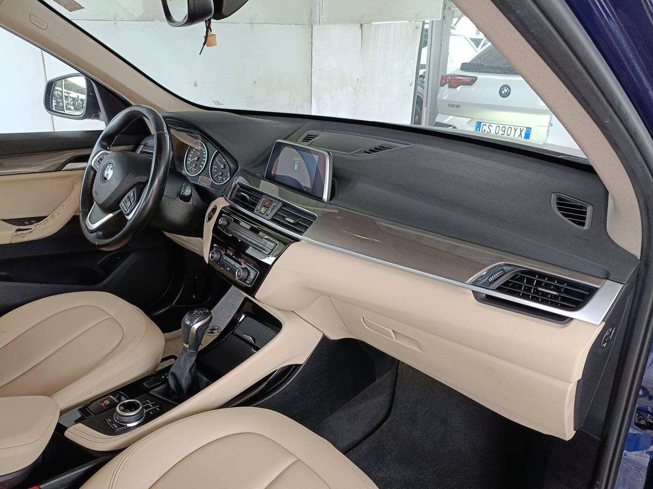 BMW X1 F48 - X1 sdrive18d xLine auto