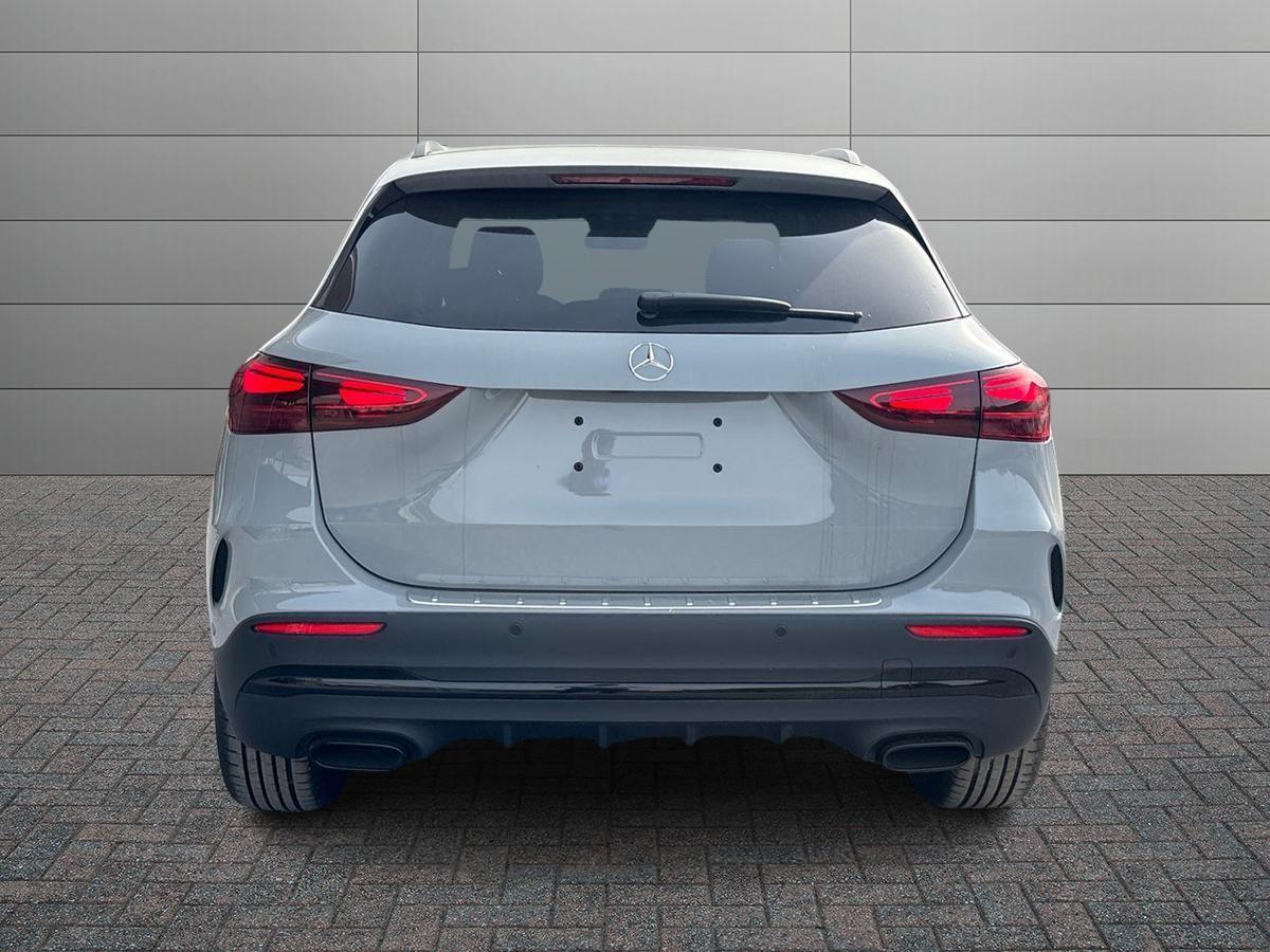 Mercedes-Benz GLA 200 d automatic