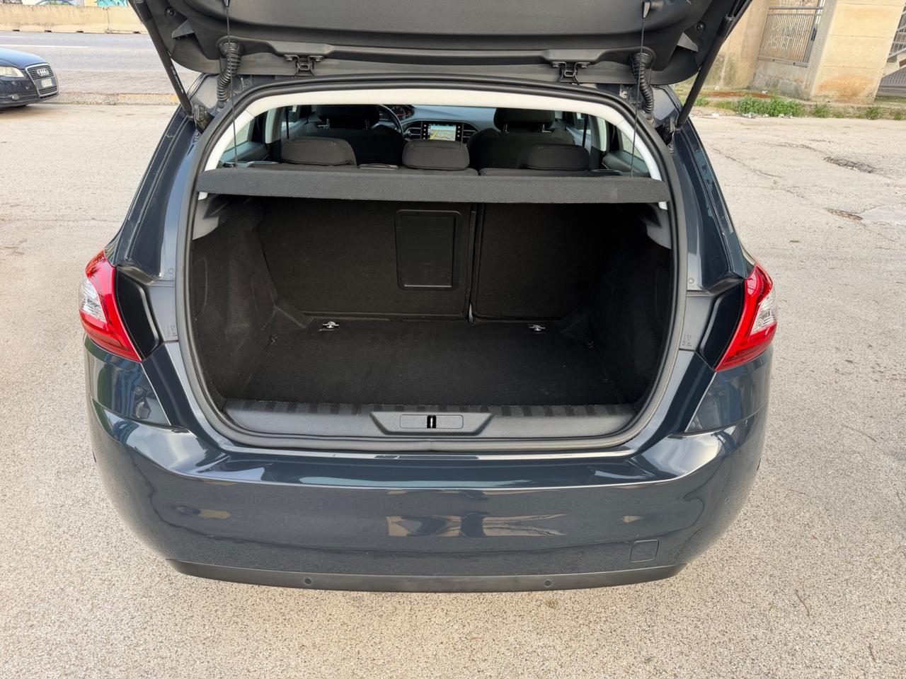 Peugeot 308 1.6 hdi 120 cv Allure 2016 Navig