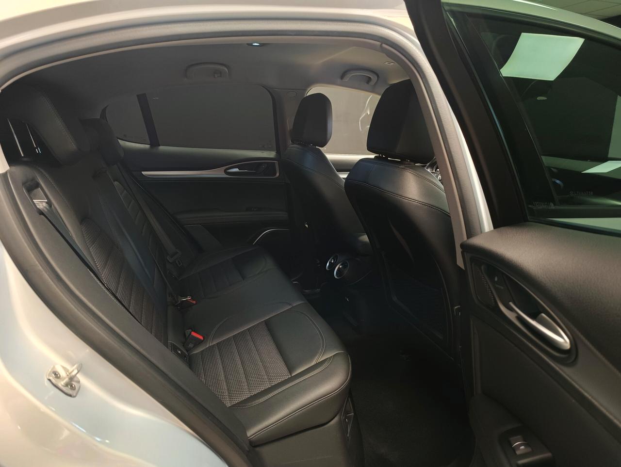 Alfa Romeo Stelvio 2.2 Turbodiesel 190 CV AT8 Q4 Sprint