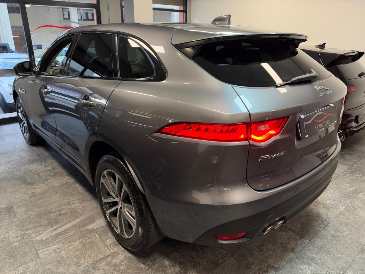 Jaguar F-Pace 2.0 D 180 CV AWD R-Sport