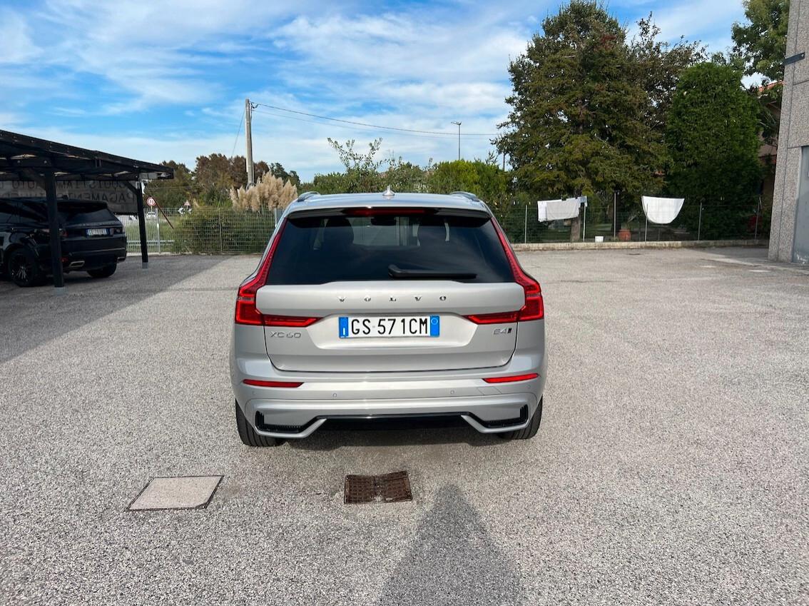 Volvo XC 60 B4 (d) AWD automatico Plus Dark