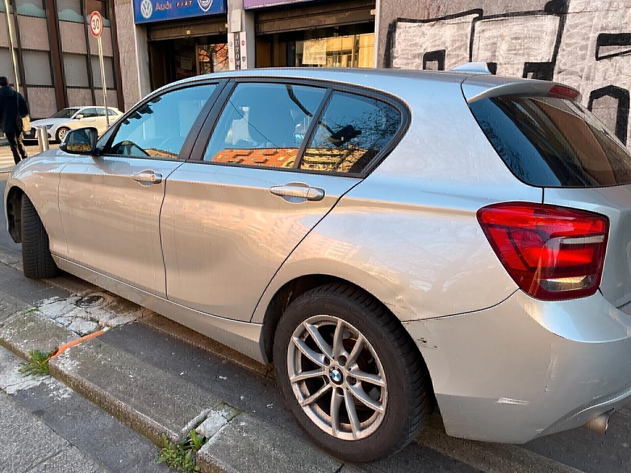 Bmw 116 116d 5p. Efficient Dynamics Urban AUTOMATICA