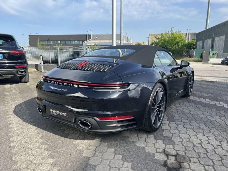 Porsche 911 Carrera 4S Cabriolet