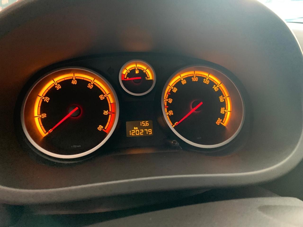 Opel Corsa 1.2 5 porte Sport