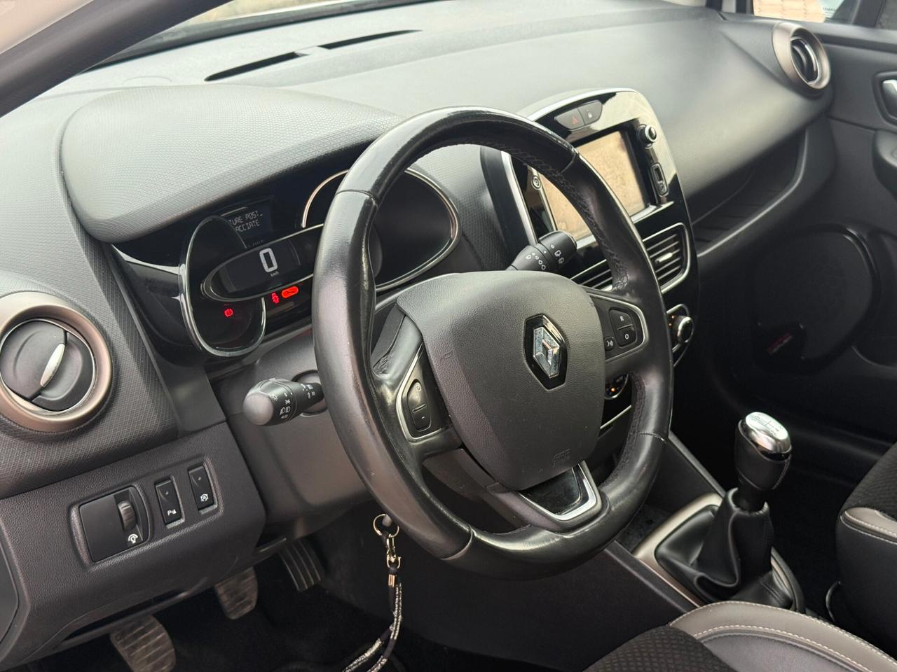 Renault Clio IV 2017 1.5 dci energy Intens 75cv FullLed Navi RetroCam Pelle