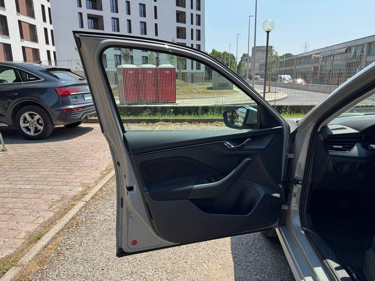 Skoda Kamiq 1.0 g-tec Ambition 90cv