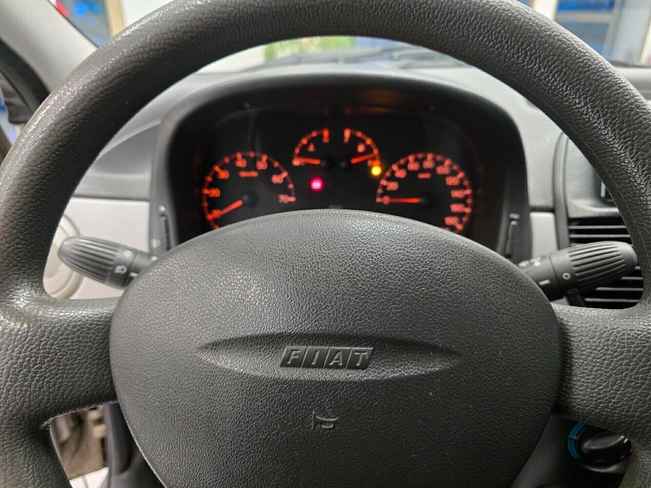 Fiat Punto 1.2i cat 5 porte 2000 NEOPATENTATI