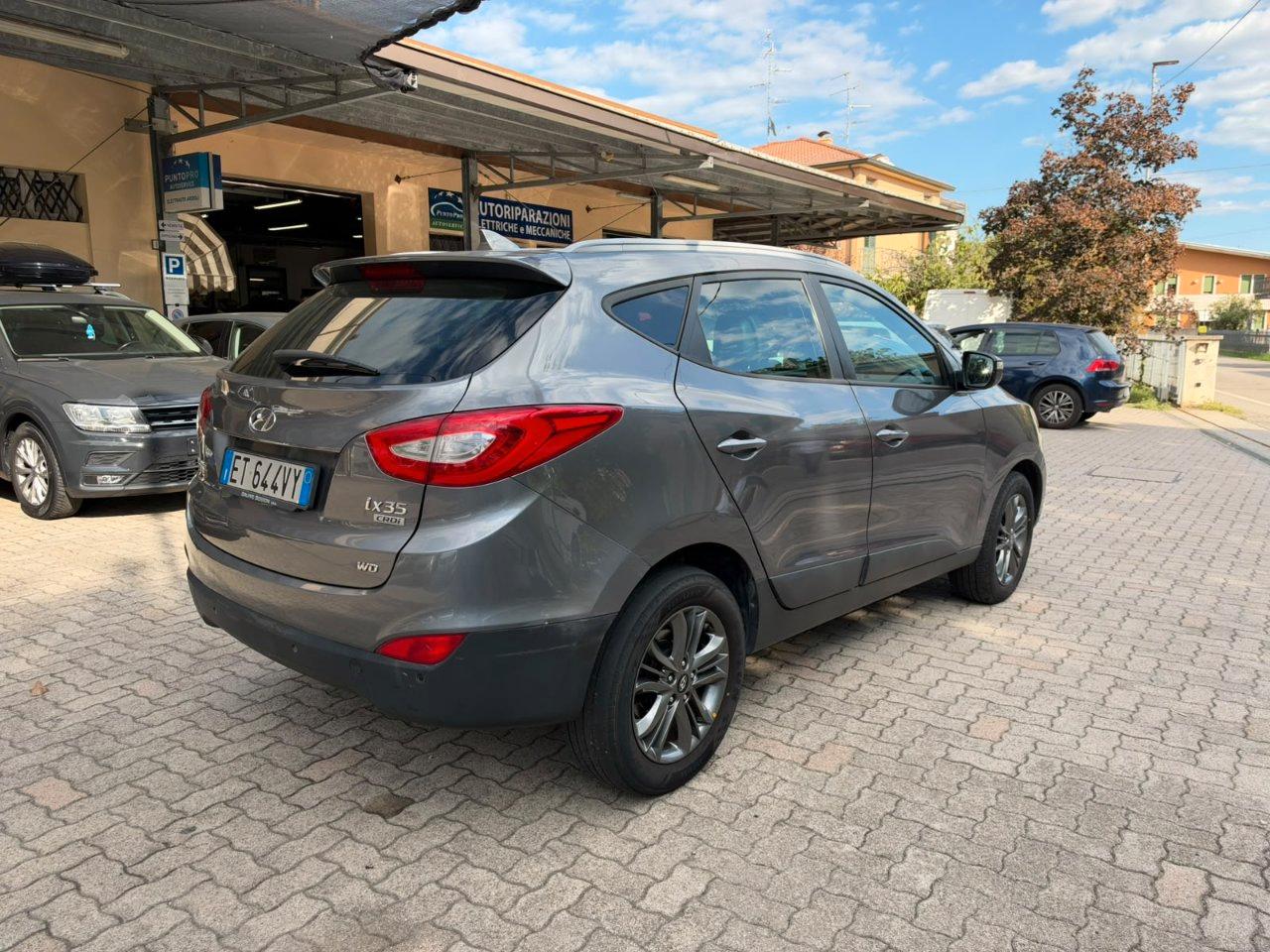 Hyundai ix35 2.0 crdi Xpossible 4wd AUTOMATICO OK NEOPATENTATO