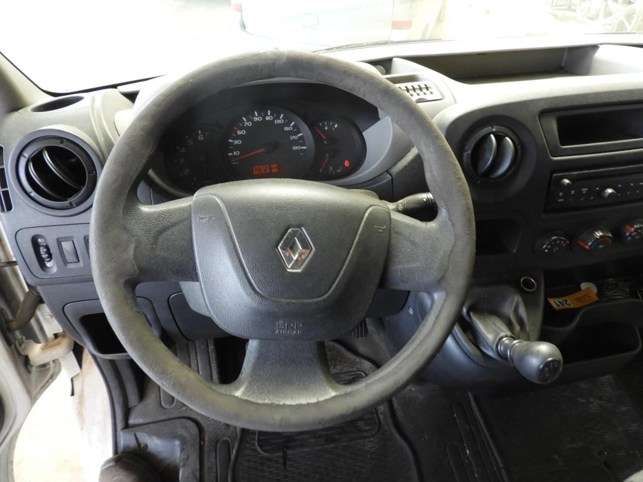 RENAULT Master III 35 FWD E5 2010 - master T35 2.3 dci 125cv L2H3 E5