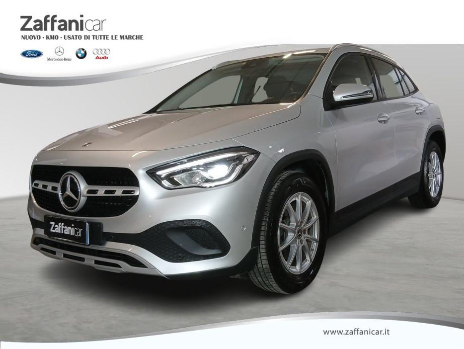 Mercedes-Benz GLA (H247) - GLA 180 d Automatic Business Extra