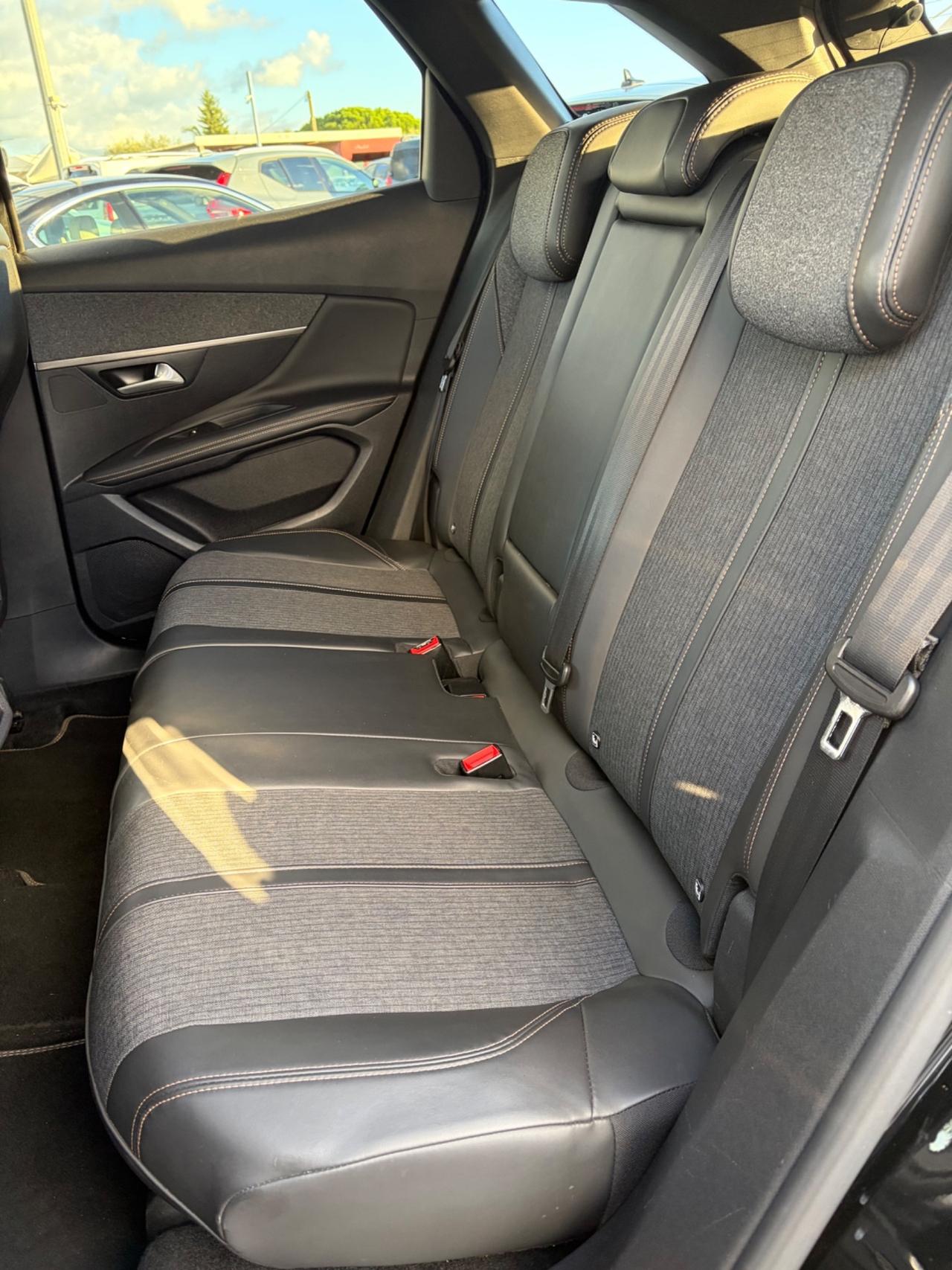 Peugeot 3008 BlueHDi 130 EAT8 GT LINE