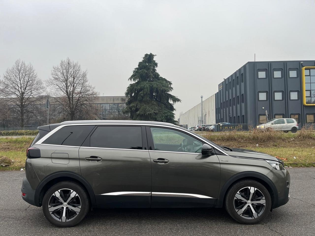 Peugeot 5008 BlueHDi 120 S&S GT Line ** 7 POSTI**