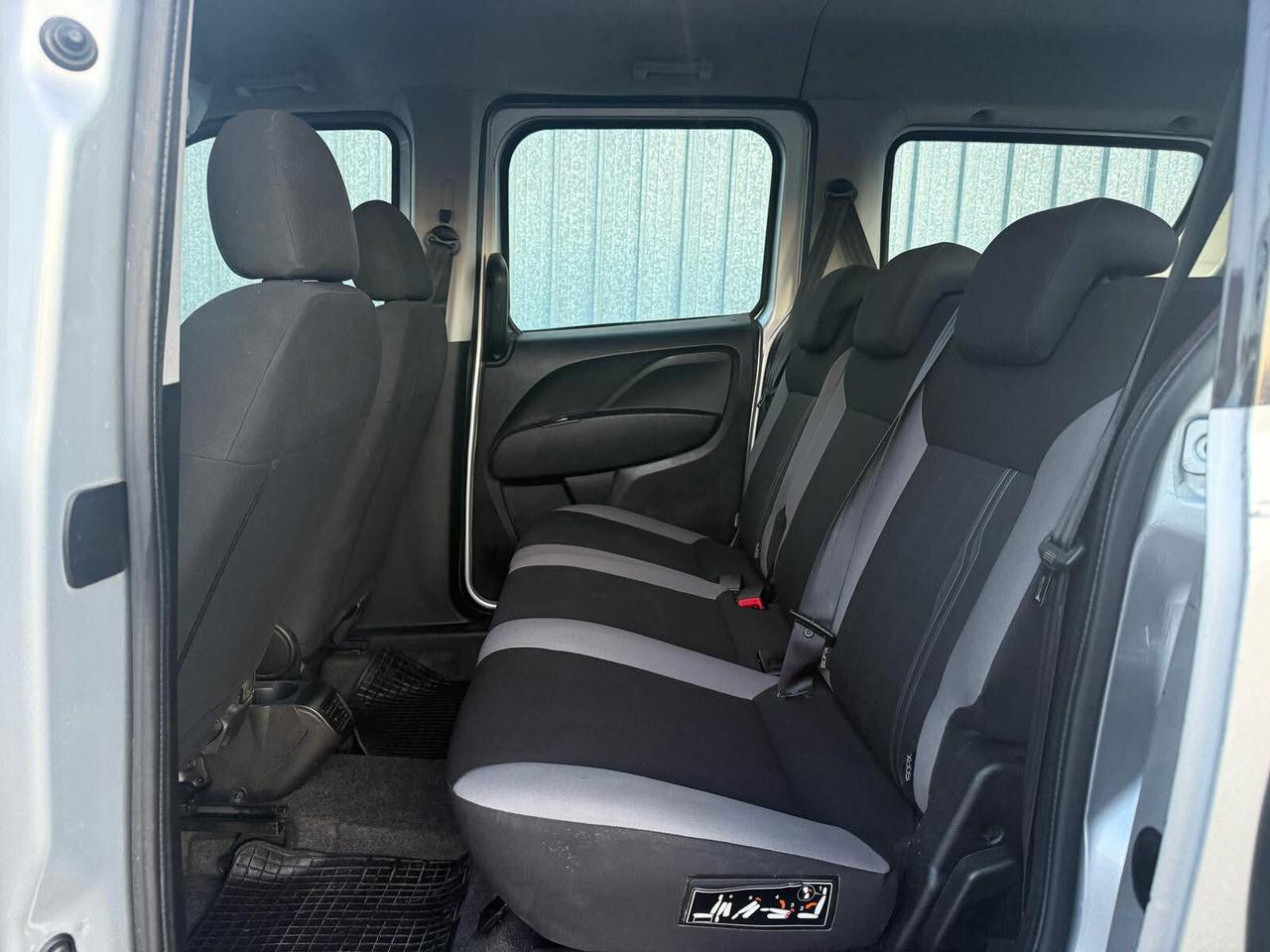 Fiat Doblò 1.6mjt MAXI 5POSTI AUTOCARRO
