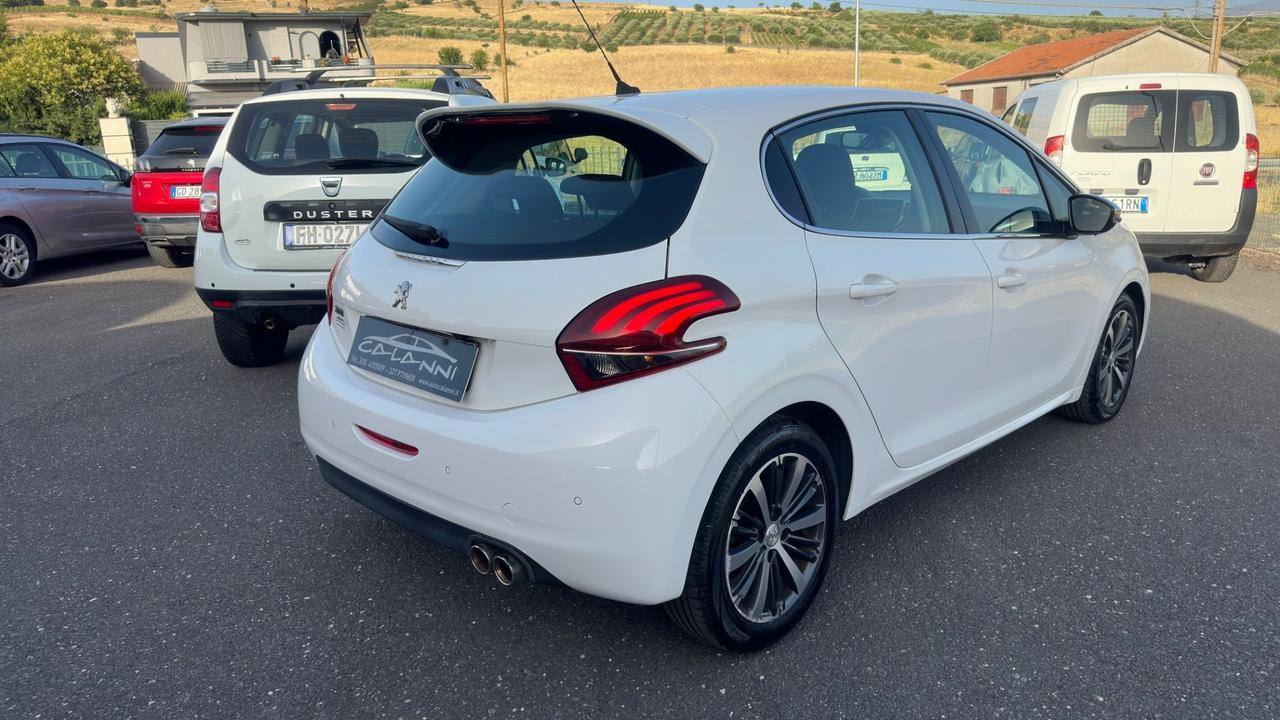 Peugeot 208 BlueHDi 100 5 porte Allure