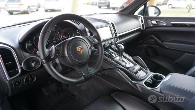 PORSCHE Cayenne 3.0 Diesel 250CV Platinum Editio