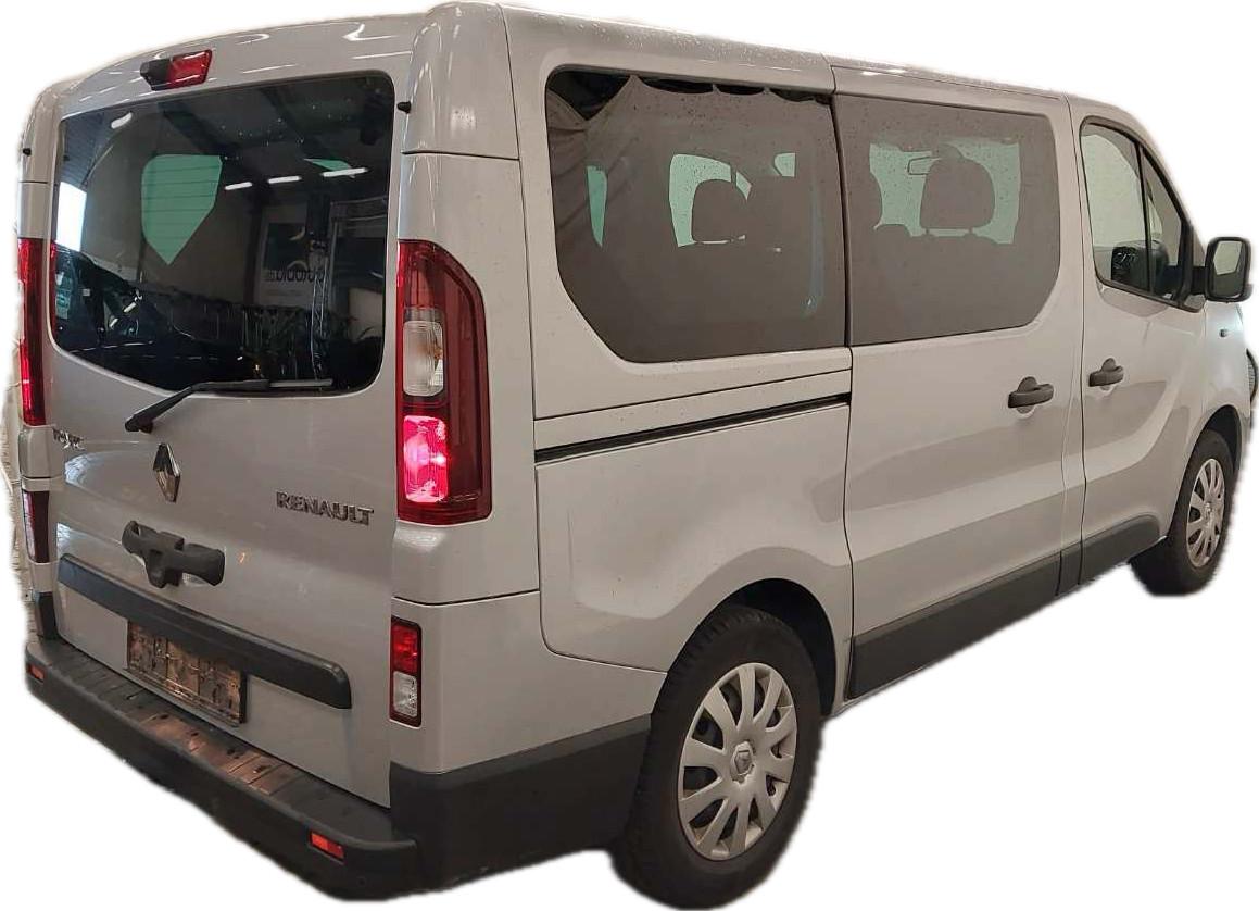 Renault Trafic 2.0 dci 9 Posti + Gancio