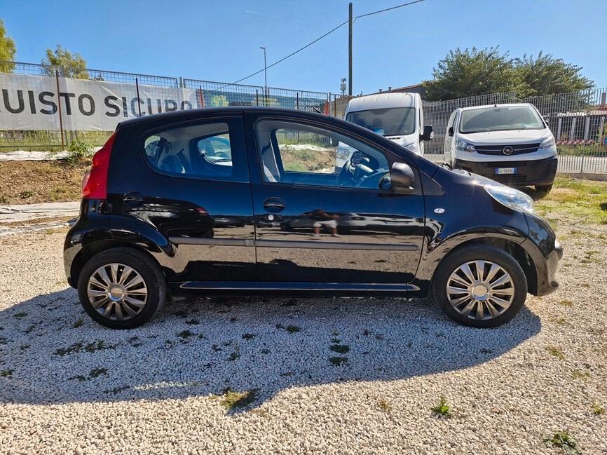 Peugeot 107 1.0 68CV 5p. Plaisir