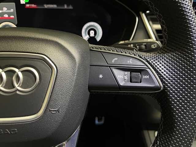 Audi Q5 SPB 55 TFSI e quattro S tronic Identity Black